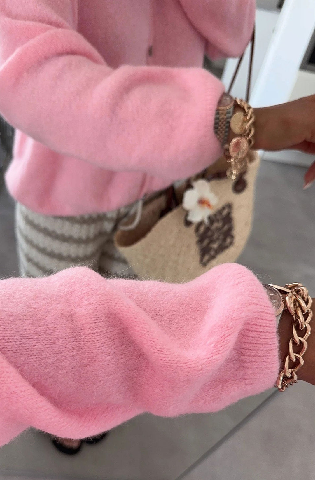 Rebecca Long Sleeves Light Knitted Cardigan-Pink