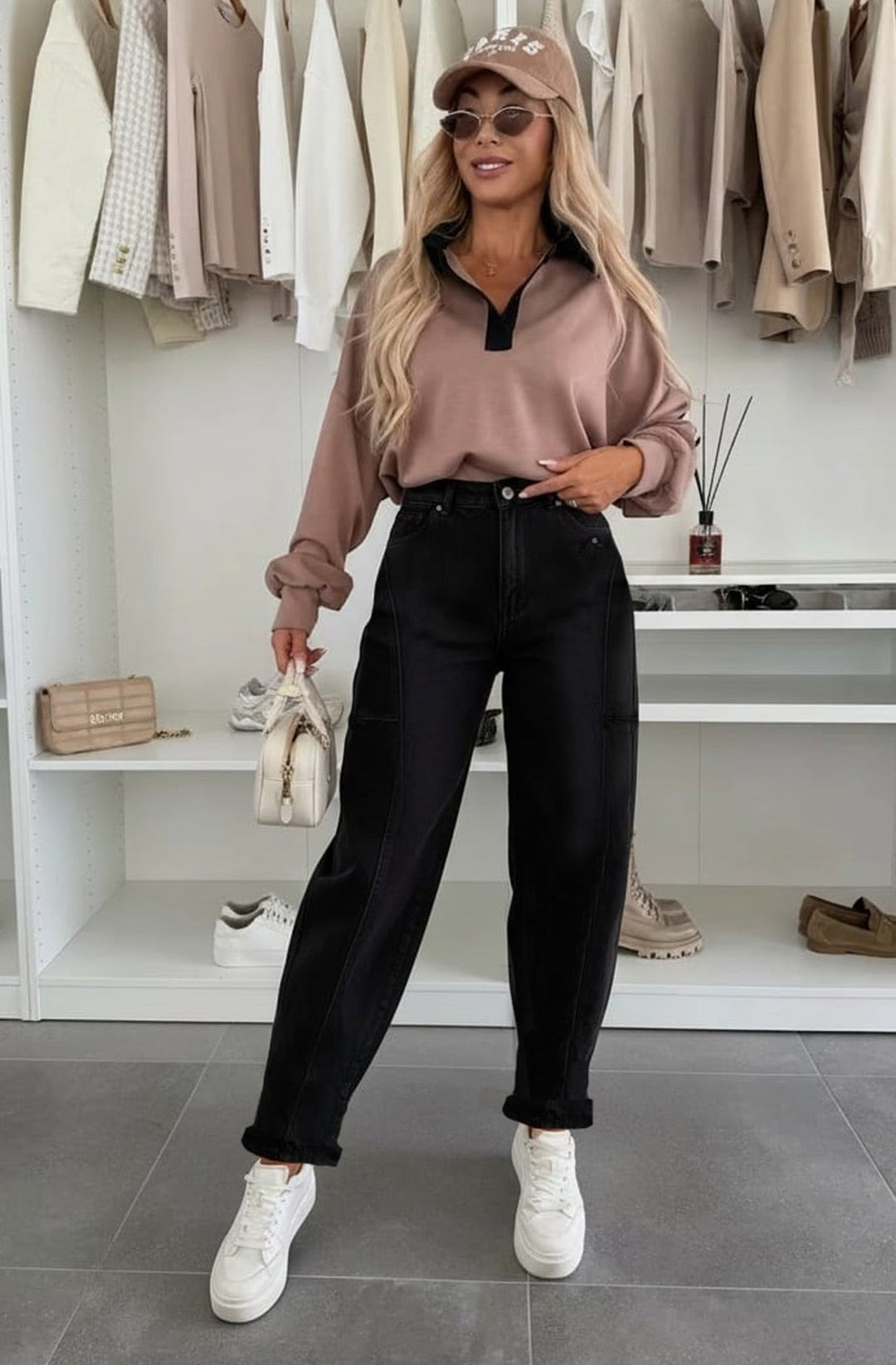 Calla Balloon Loose Fit High Waisted Denim Jeans-Black